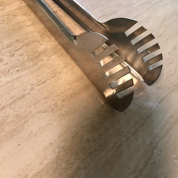Like-New Commercial Stainless Steel Buffet Tongs - Picture 6 of 6